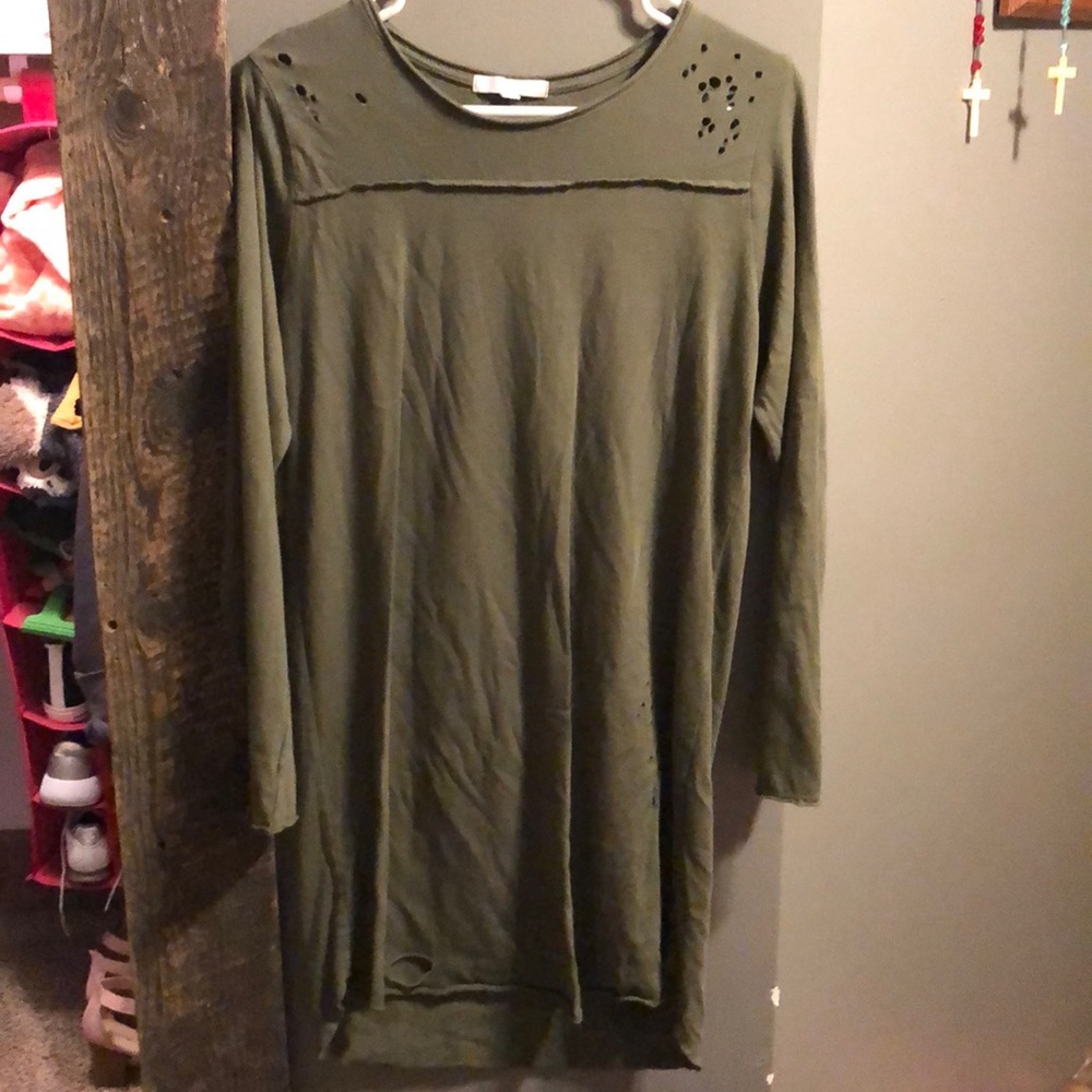 green long sleeve dress